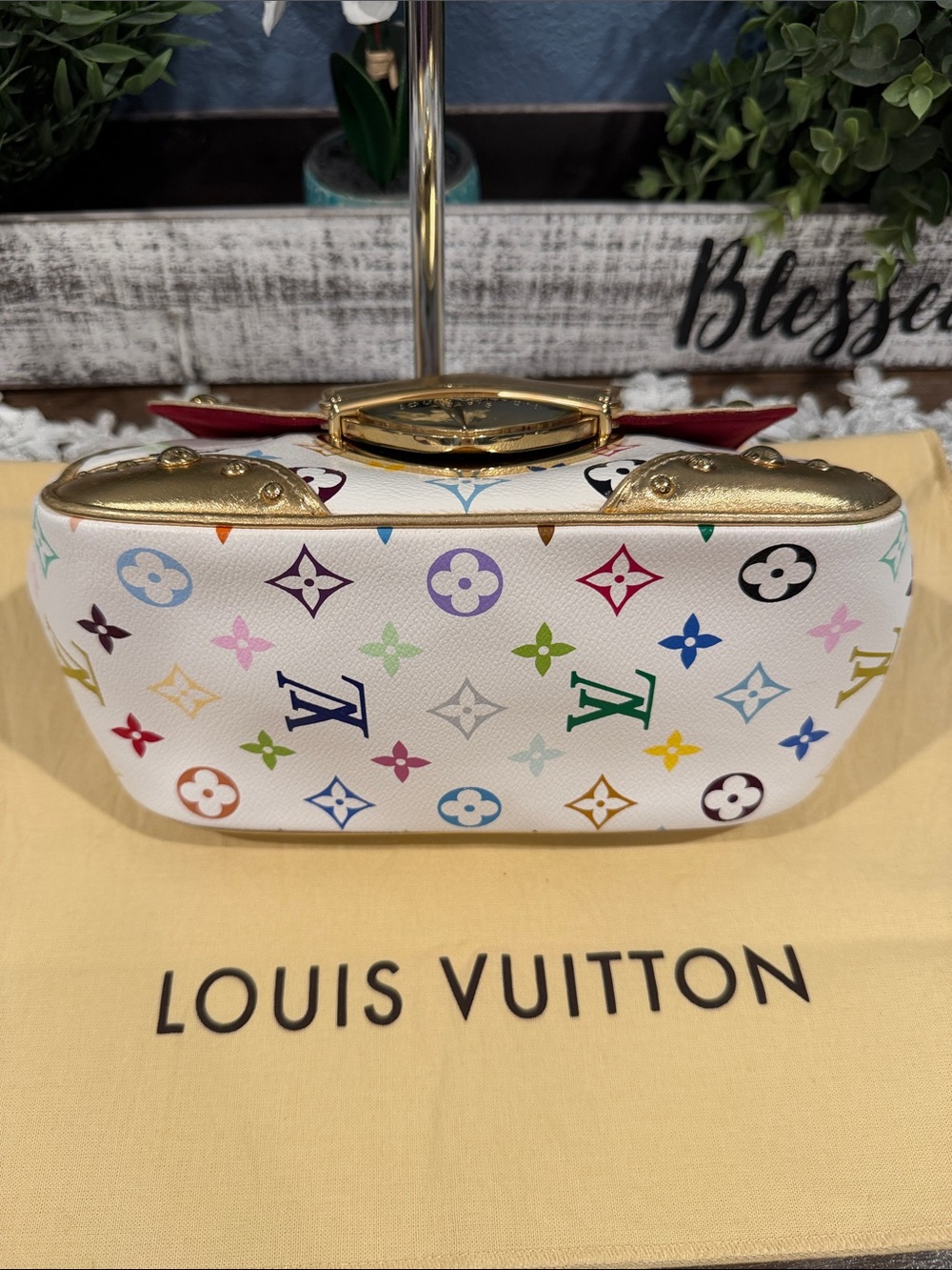 Authentic Louis Vuitton murakami Marilyn Handbag - Picture 6 of 17